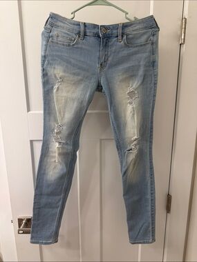 Hollister low rise skinny Light Blue Distressed Women’s Jeans